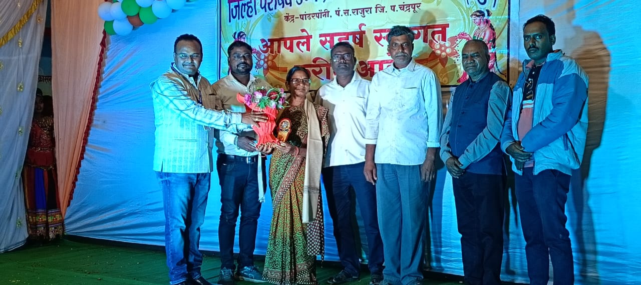 अनैशा वाहन चालक संघटनेतर्फे हरदोना खुर्द येथील प्राथमिक शिक्षकांचा सत्कार