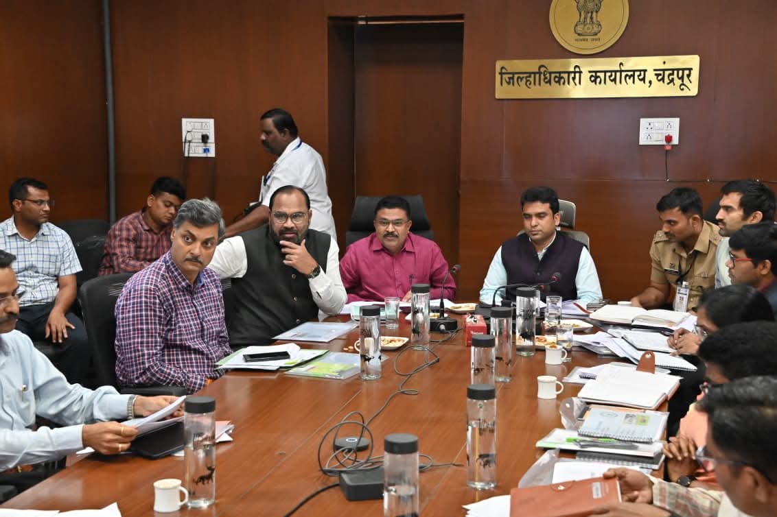 व्हीसीद्वारे मुख्यमंत्र्यांकडून जिल्हा वार्षिक योजनेचा आढावा