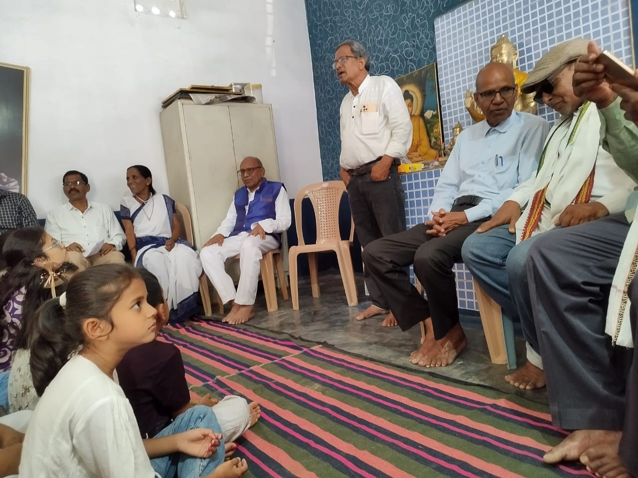 डॉ. सुरेंद्र राजेवाडे यांचा वाढदिवश. तळागळातील कार्यकर्त्यांचा वाढदिवश साजरा केला म्हणजे त्यांना आनंद वाटतो- मुनिश्वर बोरकर