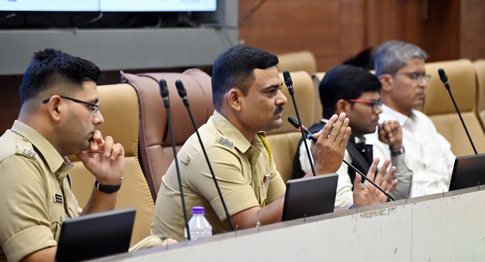 डॉ. आंबेडकर जयंतीच्या पार्श्वभुमीवर जिल्हा शांतता समितीची बैठक