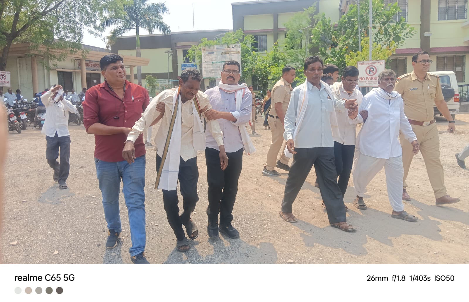 राजुरा घटनेतील आदिवासीची प्रकृती स्थीर …. जिल्हा रुग्णालयात उपचाराचा ५ दिवस