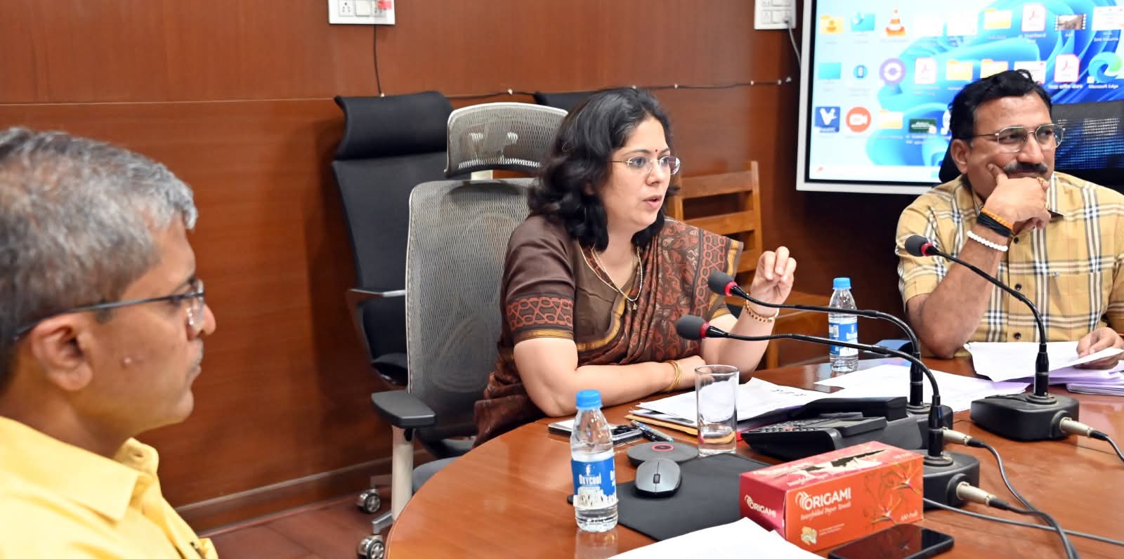 स्थानिक स्वराज्य संस्थेचे 977 मतदार बजावणार मतदानाचा हक्कवर्धा-चंद्रपूर- गडचिरोली स्थानिक प्राधिकारी मतदारसंघ निवडणूक