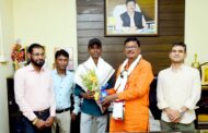 इन्फंट कॉलेजचा युवराज तुम्मेवार जिल्ह्यातून प्रथम- गुणवंतांचा माजी आ. सुभाष धोटेंच्या हस्ते गौरव.