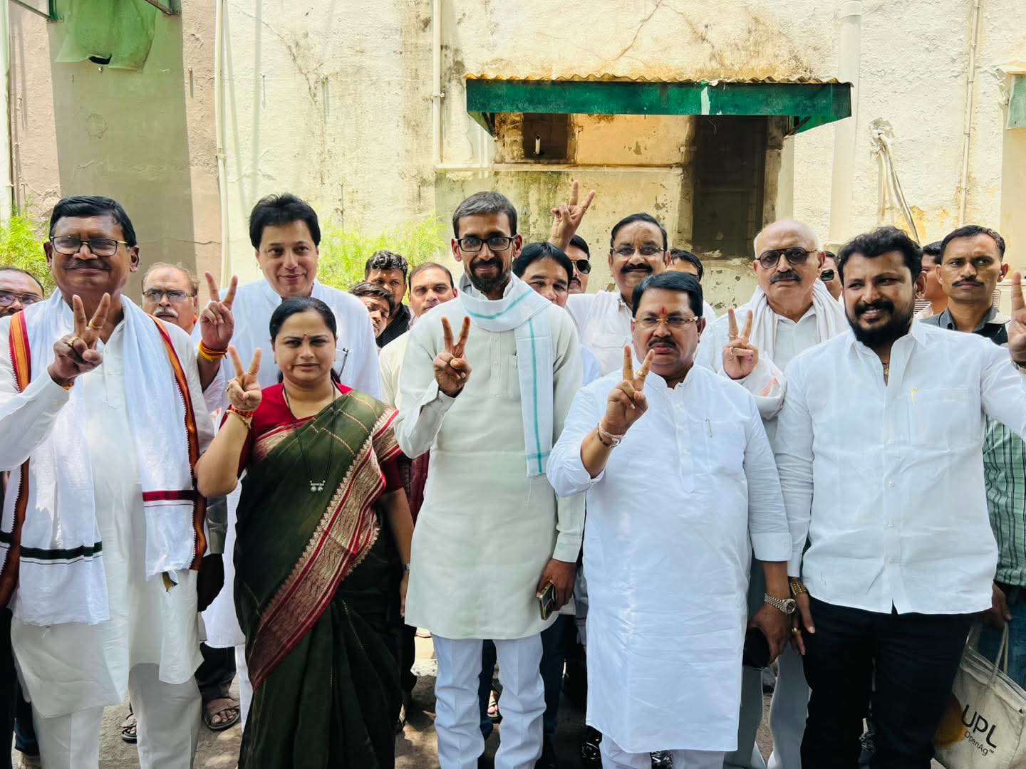शैलेश अग्रवाल यांचे विधान परिषदेसाठी नामांकन दाखल-दि ग्रँड आयकॉनमध्ये कार्यकर्त्यांशी संवाद, प्रमुख नेत्यांची उपस्थिती♨️.काँग्रेस - महाविकास आघाडीचे चंद्रपूरात जोरदार शक्तिप्रदर्शन