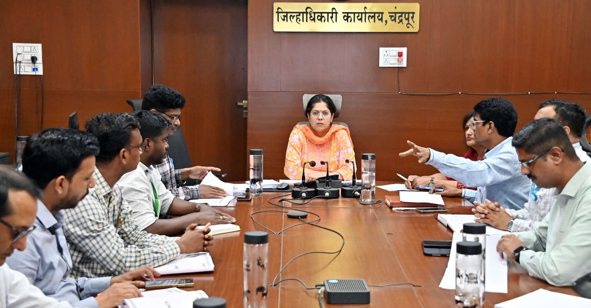 शेतक-यांना खते व बियाणे वेळेवर मिळण्यासाठी दक्षता घ्या 👉जिल्हाधिका-यांच्या कृषी विभागाला सुचना