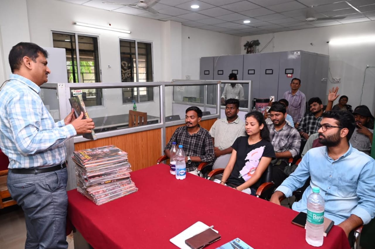 जिल्हा माहिती कार्यालयात सोशल मीडिया इन्फ्लुन्सर्ससोबत सकारात्मक संवाद; शासन–डिजिटल माध्यमांमध्ये समन्वय वाढविण्यावर भर