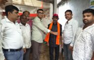 !घोट येथील मनोरुग्ण सुनील रंगारी यास राष्ट्रीय मानवाधिकार संघटनेच्या वतीने नवीन वस्त्र व पादत्राण भेट देऊन सत्कार!..